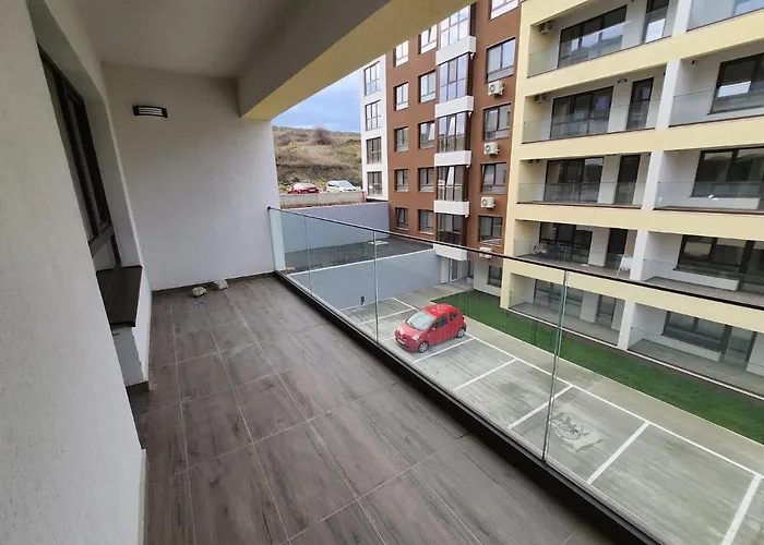 Moon Reflexes Apartment